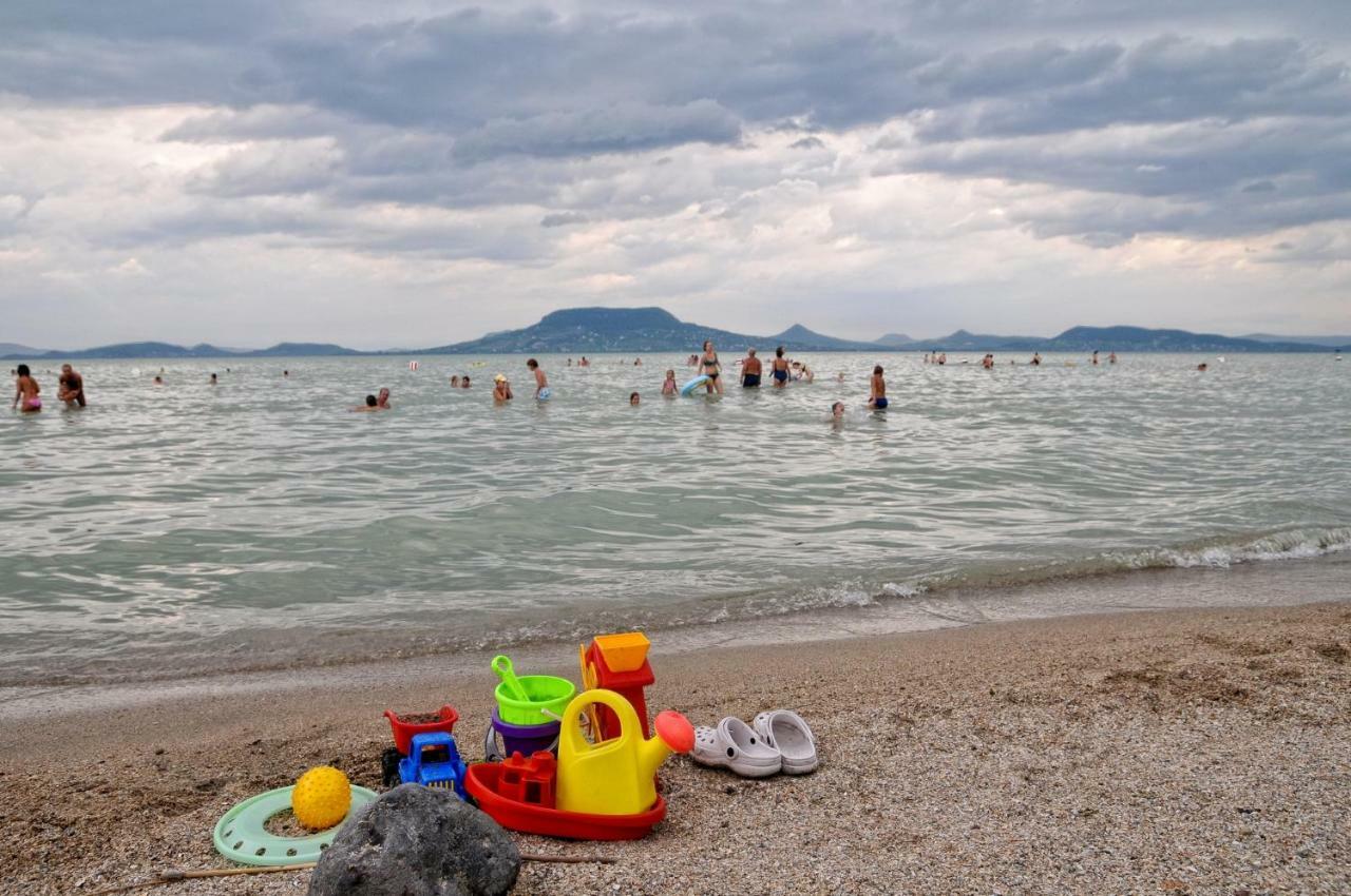 Valentina Apartman Balatonmáriafürdő Exteriér fotografie