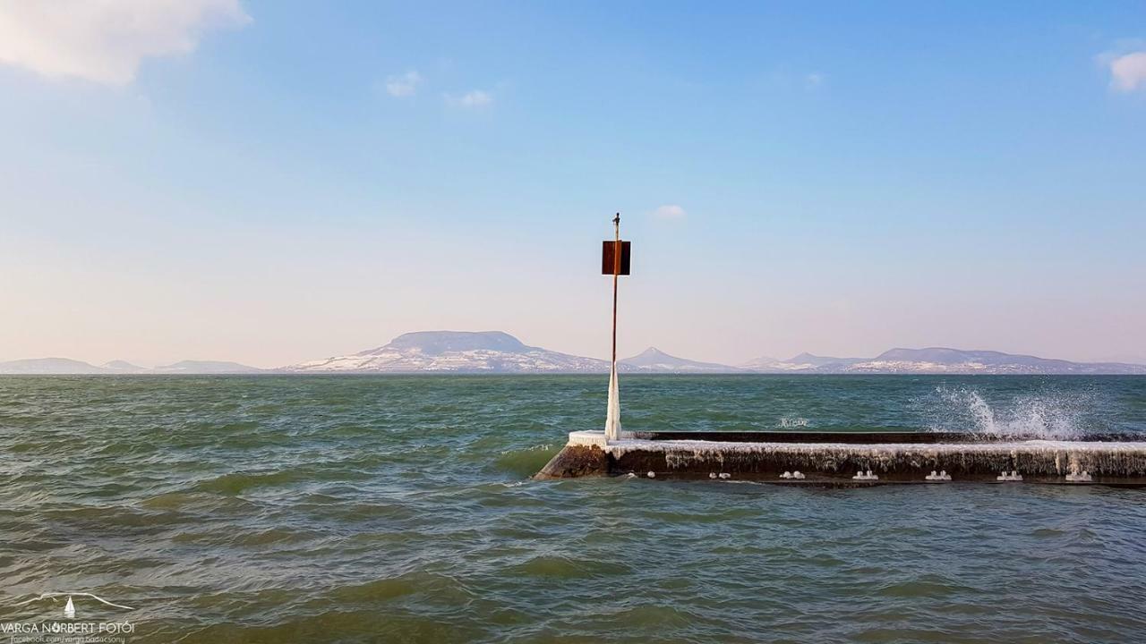 Valentina Apartman Balatonmáriafürdő Exteriér fotografie